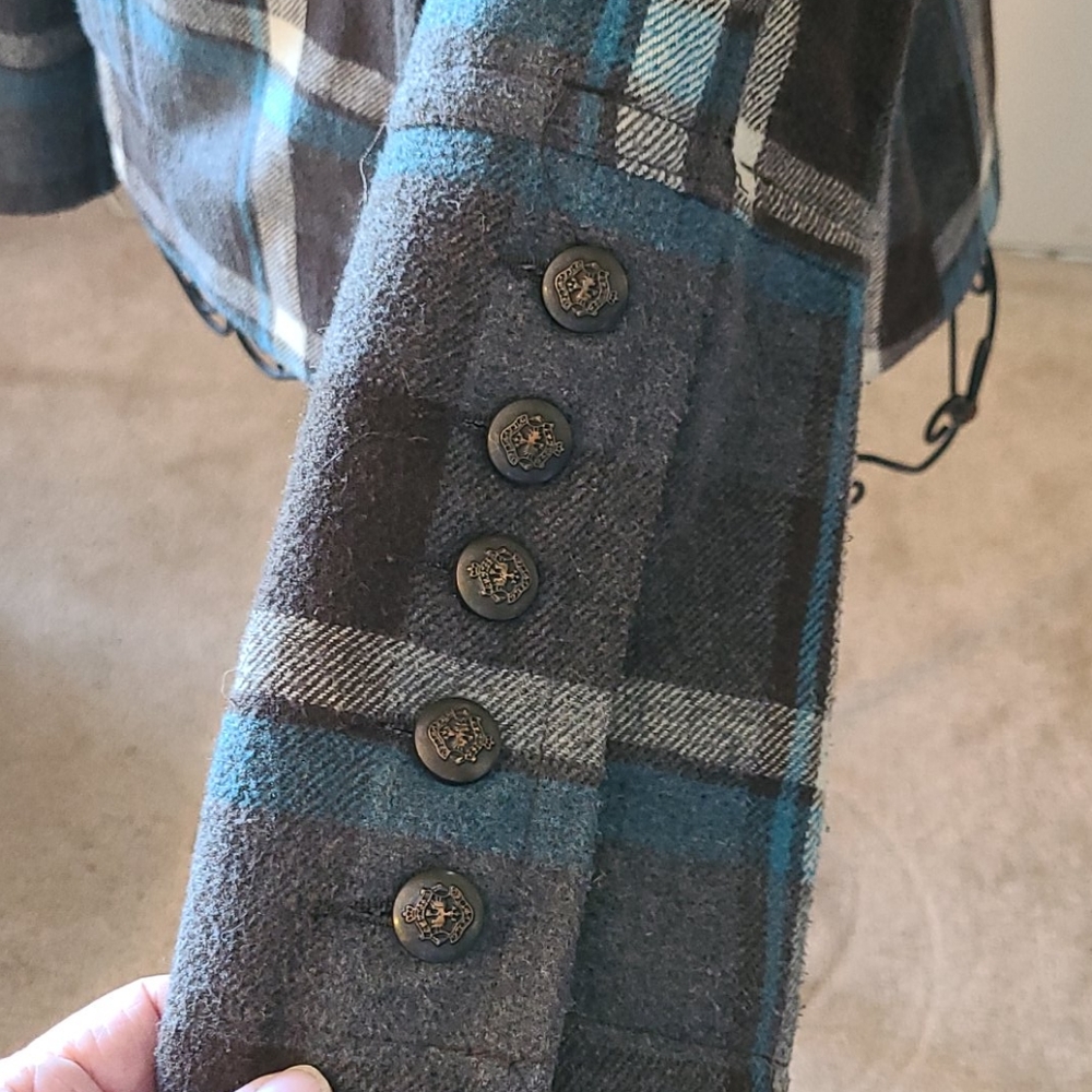 Jacket - Picture 2 of 6